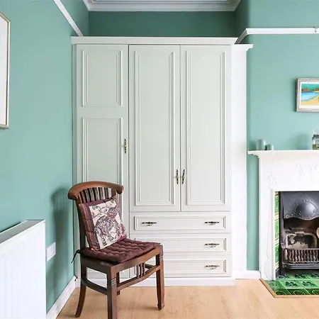 Comfortable Escape Near Gloucester Road * Bristol